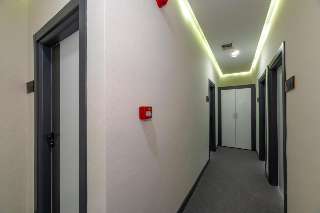 Melanj Airport Hotel