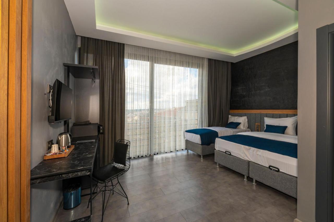 Hotel Melanj Airport 3*